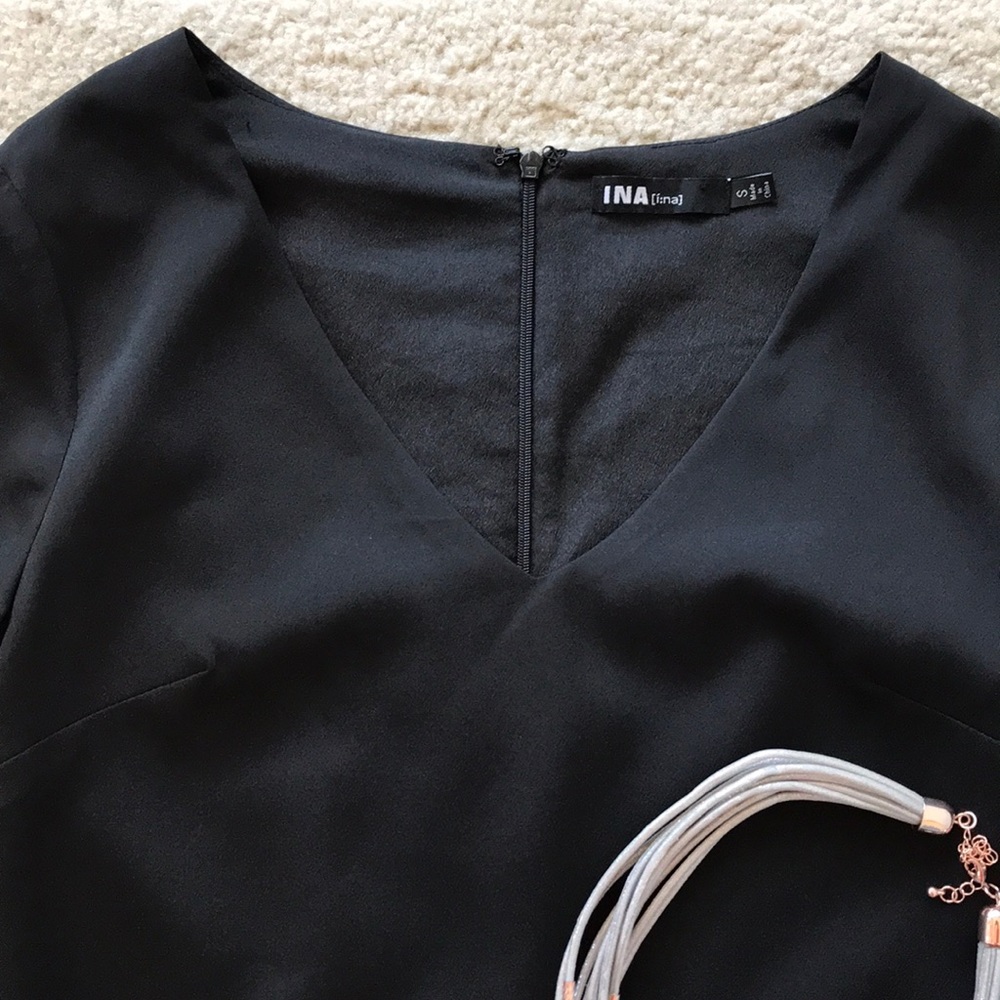 ❤️1 Med❤️Black Bell Sleeve Tunic/Dress - Picture 4 of 6